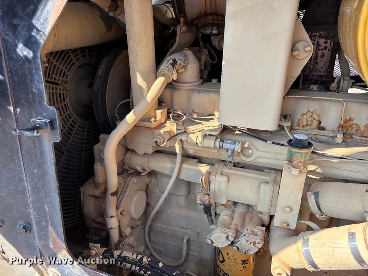 image for item DU1464 1988 Caterpillar D7G dozer