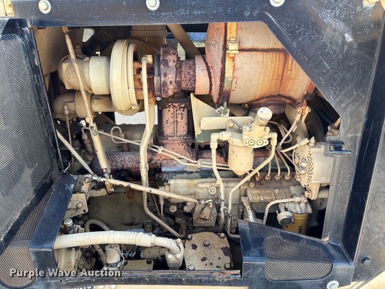 image for item DU1464 1988 Caterpillar D7G dozer