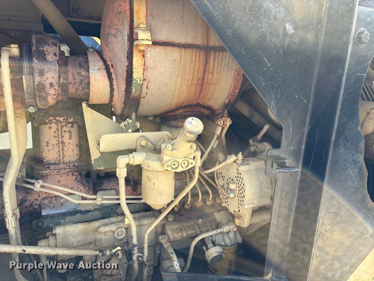 image for item DU1464 1988 Caterpillar D7G dozer
