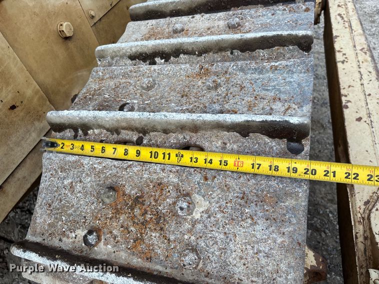 image for item DU1464 1988 Caterpillar D7G dozer