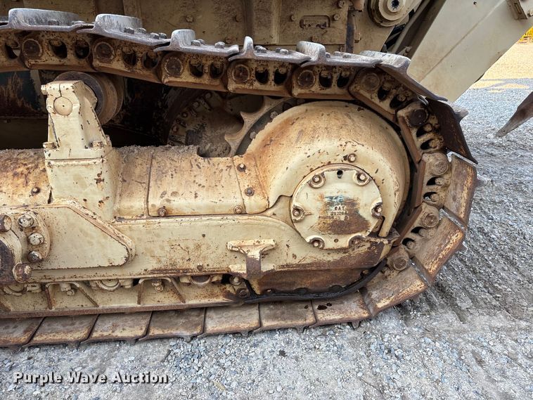image for item DU1464 1988 Caterpillar D7G dozer