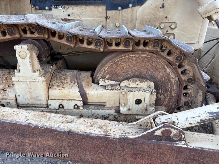 image for item DU1464 1988 Caterpillar D7G dozer