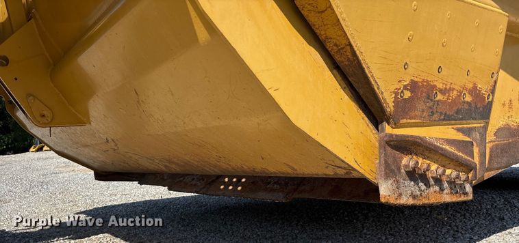 image for item DU1465 2009 Caterpillar 621G scraper