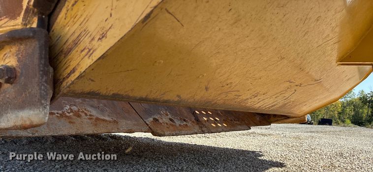 image for item DU1465 2009 Caterpillar 621G scraper