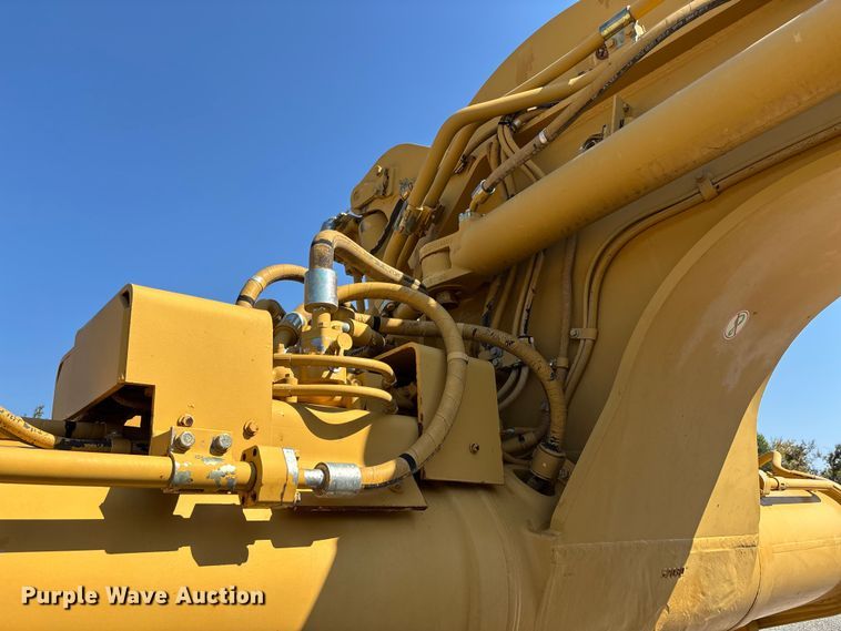 image for item DU1465 2009 Caterpillar 621G scraper