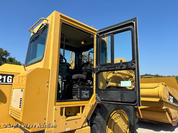 image for item DU1465 2009 Caterpillar 621G scraper