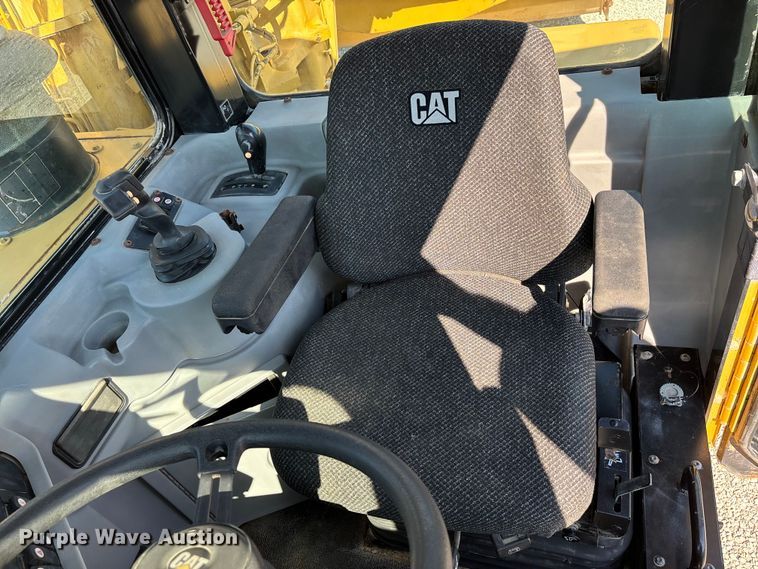 image for item DU1465 2009 Caterpillar 621G scraper