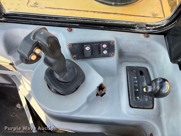 image for item DU1465 2009 Caterpillar 621G scraper