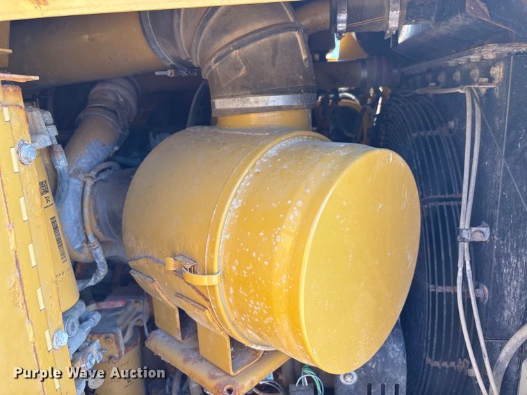 image for item DU1465 2009 Caterpillar 621G scraper