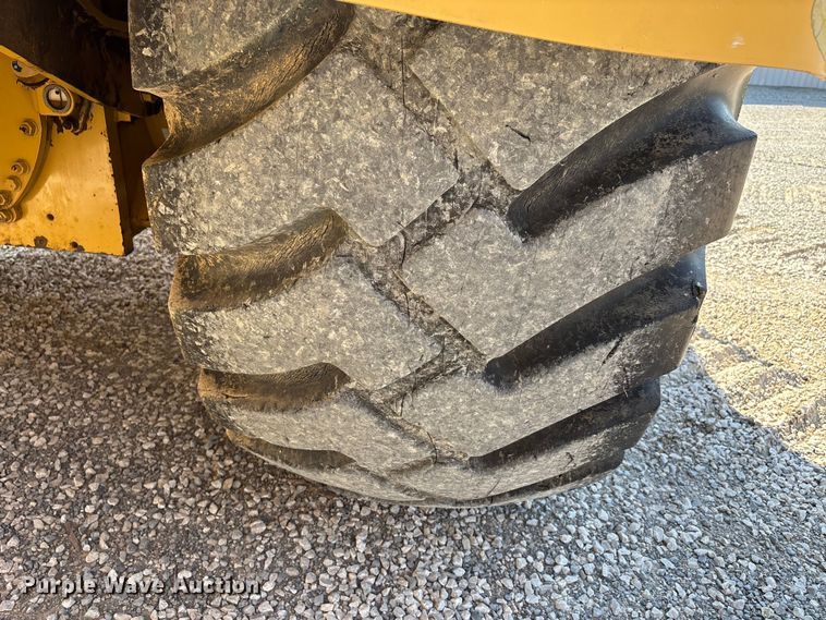 image for item DU1465 2009 Caterpillar 621G scraper