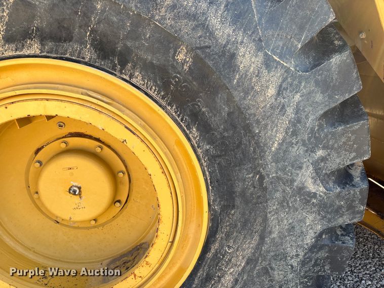 image for item DU1465 2009 Caterpillar 621G scraper