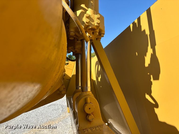 image for item DU1466 2009 Caterpillar 621G scraper