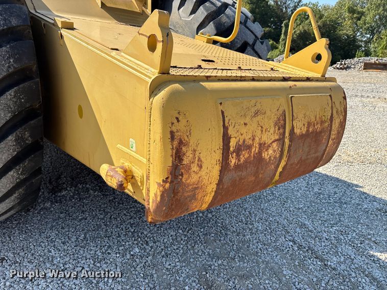 image for item DU1466 2009 Caterpillar 621G scraper