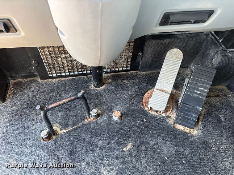 image for item DU1466 2009 Caterpillar 621G scraper