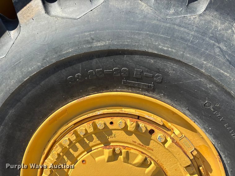 image for item DU1466 2009 Caterpillar 621G scraper