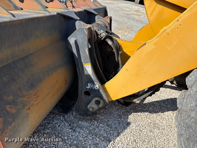 image for item DU1467 2003 John Deere 744J wheel loader