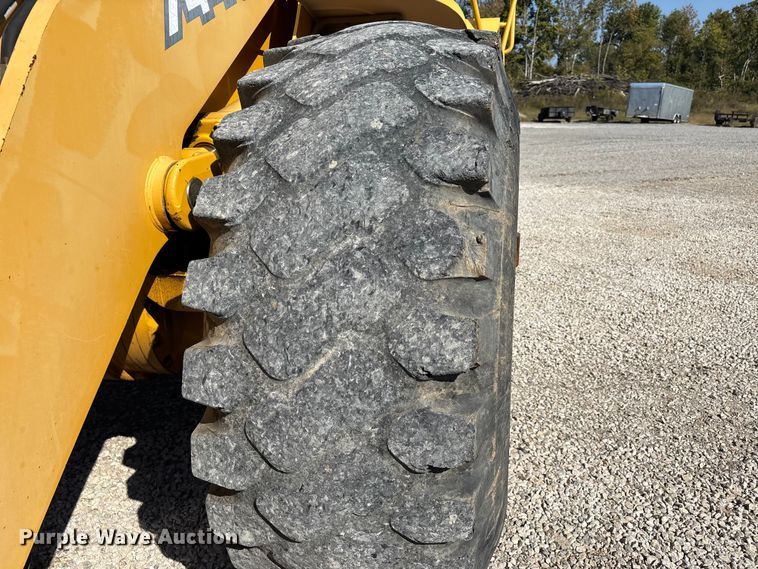 image for item DU1467 2003 John Deere 744J wheel loader