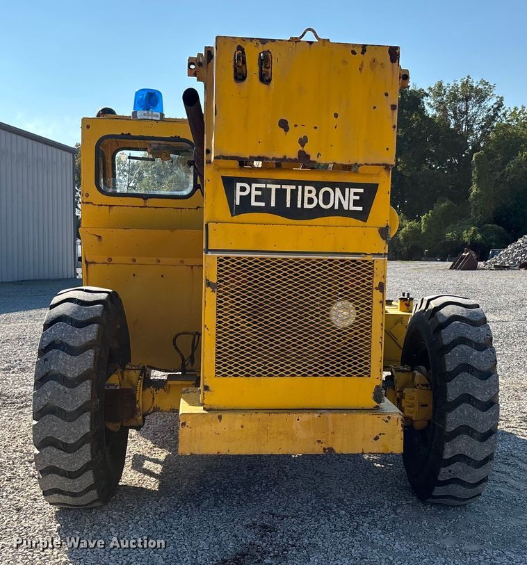 image for item DU1469 1994 Pettibone Corp 5528 telehandler