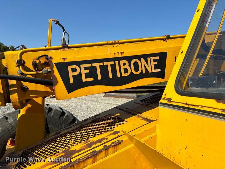 image for item DU1469 1994 Pettibone Corp 5528 telehandler