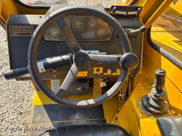 image for item DU1469 1994 Pettibone Corp 5528 telehandler