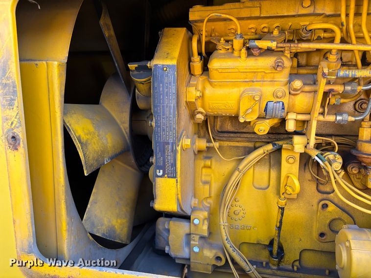 image for item DU1469 1994 Pettibone Corp 5528 telehandler