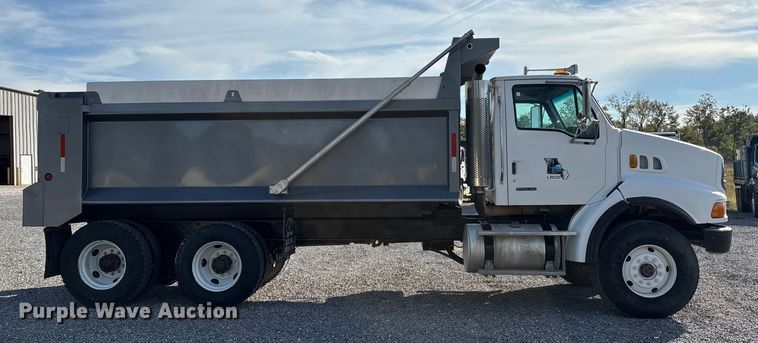 image for item DU1471 2005 Sterling L9500 dump truck