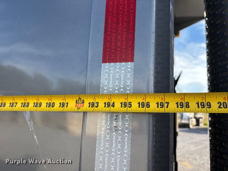 image for item DU1471 2005 Sterling L9500 dump truck