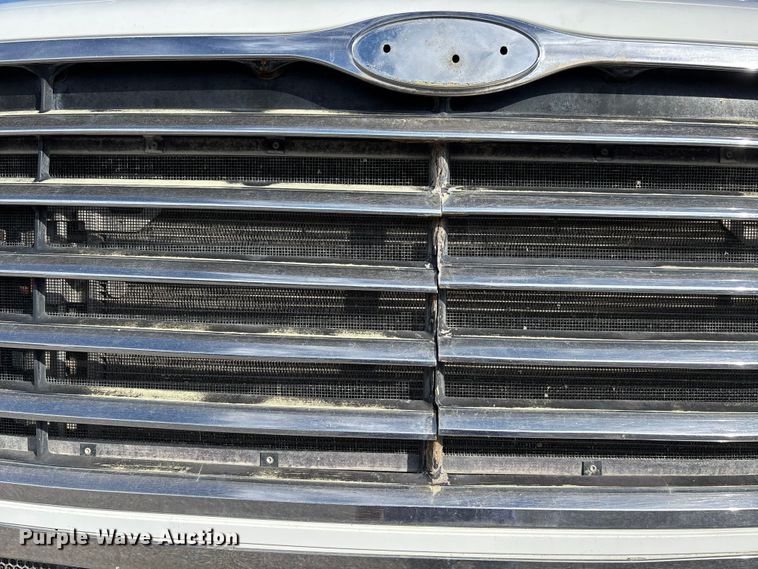 image for item DU1471 2005 Sterling L9500 dump truck