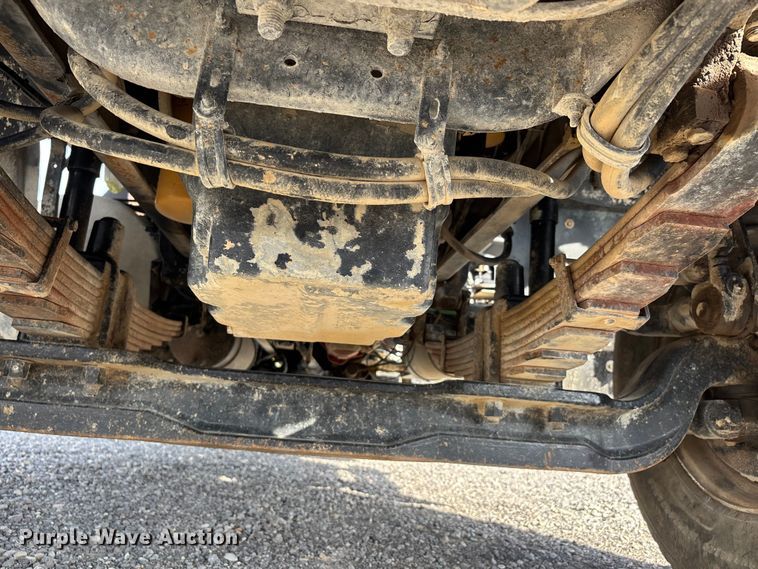 image for item DU1471 2005 Sterling L9500 dump truck