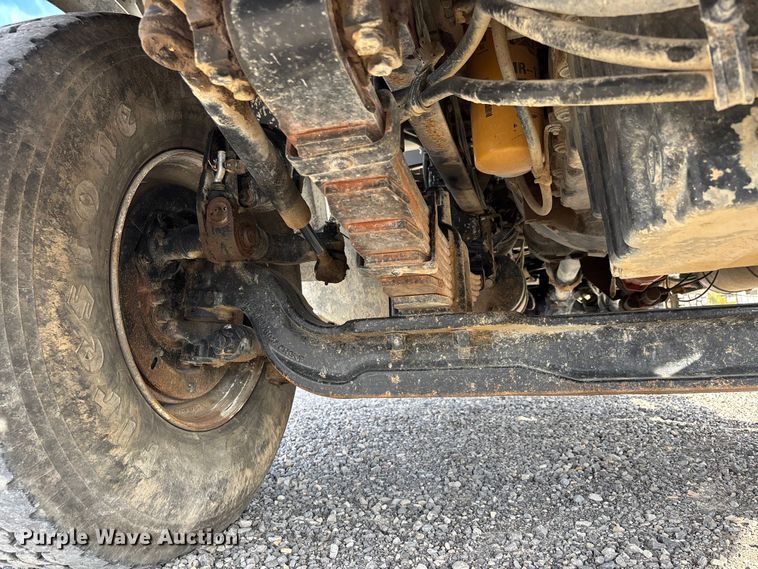 image for item DU1471 2005 Sterling L9500 dump truck