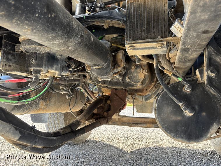 image for item DU1471 2005 Sterling L9500 dump truck