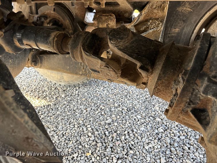 image for item DU1471 2005 Sterling L9500 dump truck