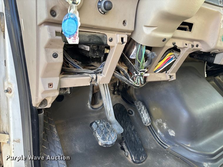 image for item DU1471 2005 Sterling L9500 dump truck