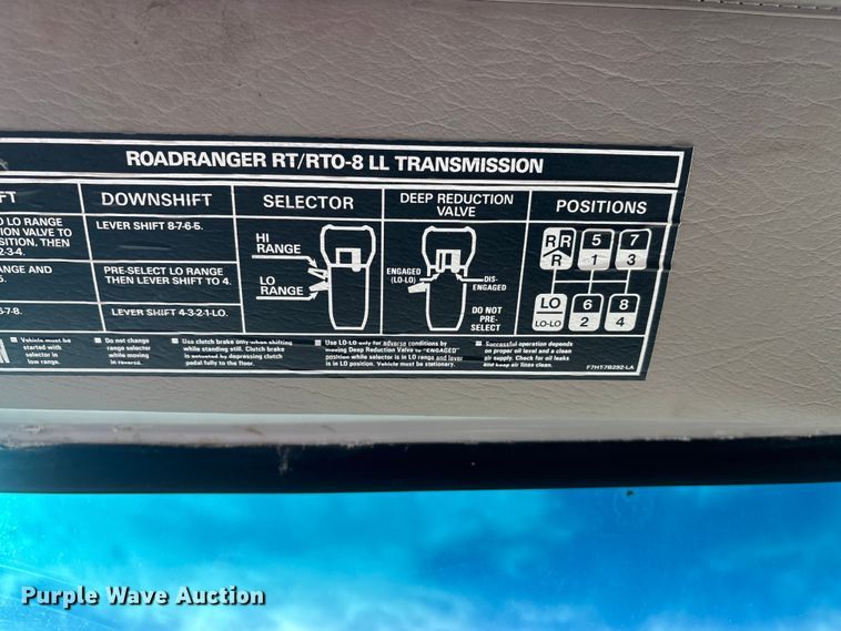 image for item DU1471 2005 Sterling L9500 dump truck