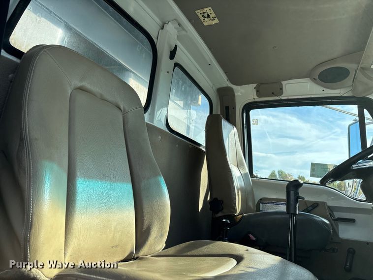 image for item DU1471 2005 Sterling L9500 dump truck