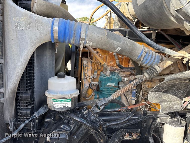 image for item DU1471 2005 Sterling L9500 dump truck