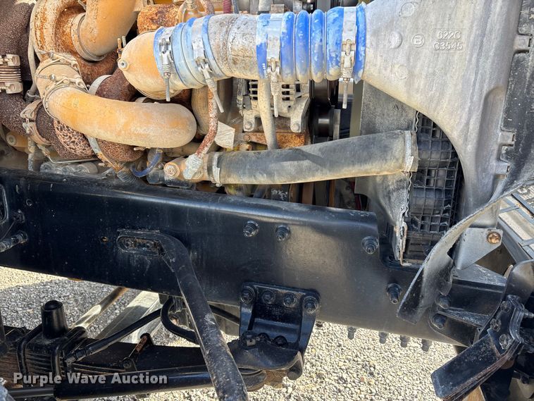 image for item DU1471 2005 Sterling L9500 dump truck