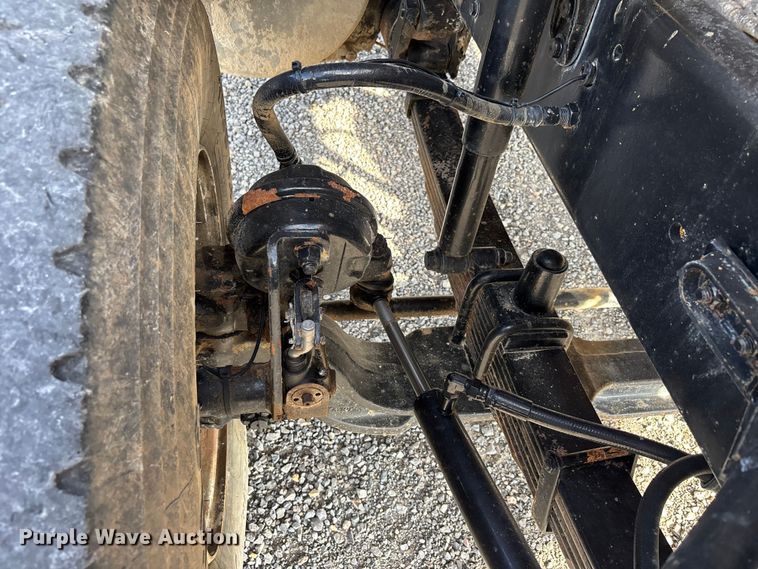 image for item DU1471 2005 Sterling L9500 dump truck