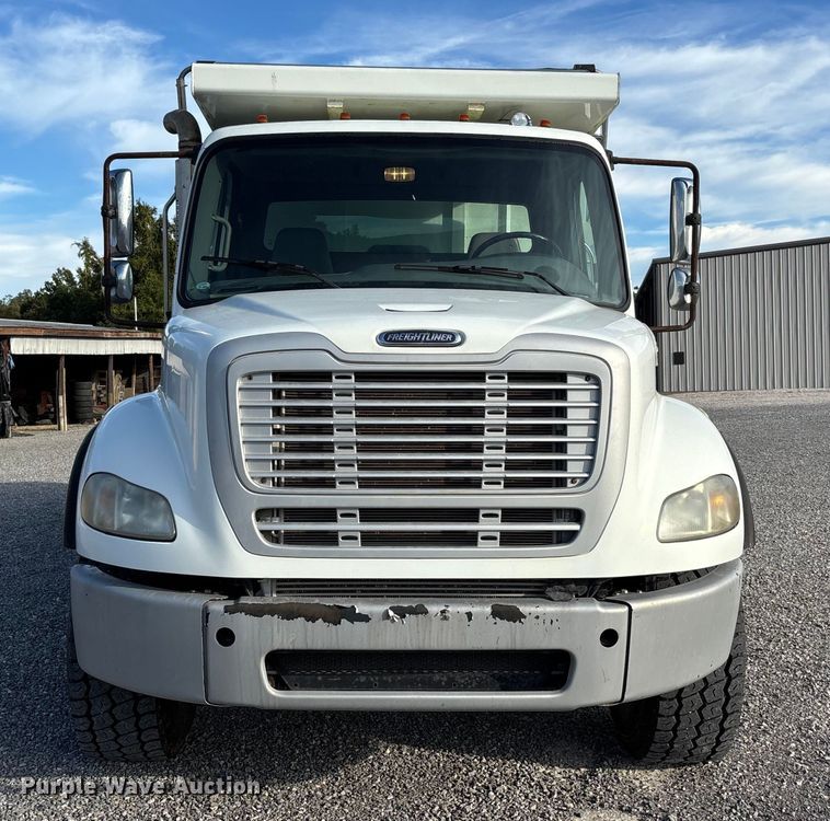 image for item DU1472 2007 Freightliner M2 Business Class dump truck