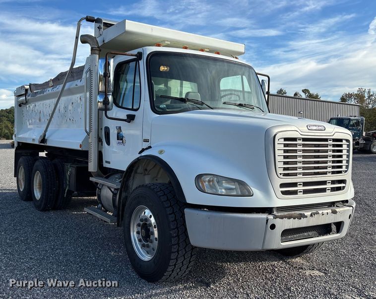 image for item DU1472 2007 Freightliner M2 Business Class dump truck