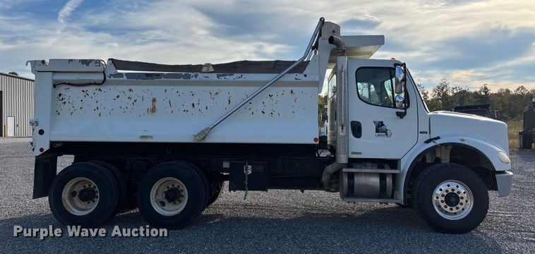 image for item DU1472 2007 Freightliner M2 Business Class dump truck