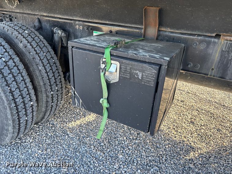 image for item DU1472 2007 Freightliner M2 Business Class dump truck