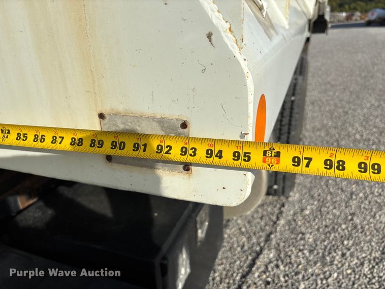 image for item DU1472 2007 Freightliner M2 Business Class dump truck