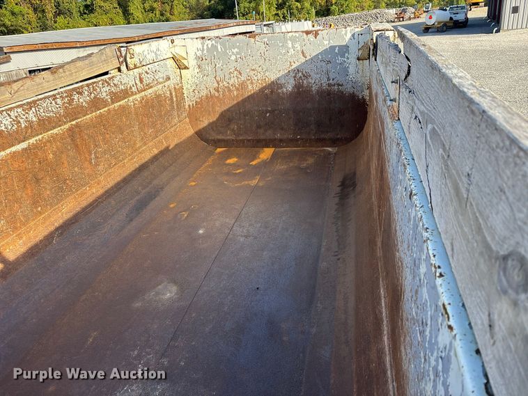 image for item DU1472 2007 Freightliner M2 Business Class dump truck