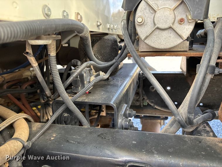 image for item DU1472 2007 Freightliner M2 Business Class dump truck