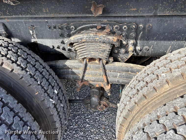 image for item DU1472 2007 Freightliner M2 Business Class dump truck