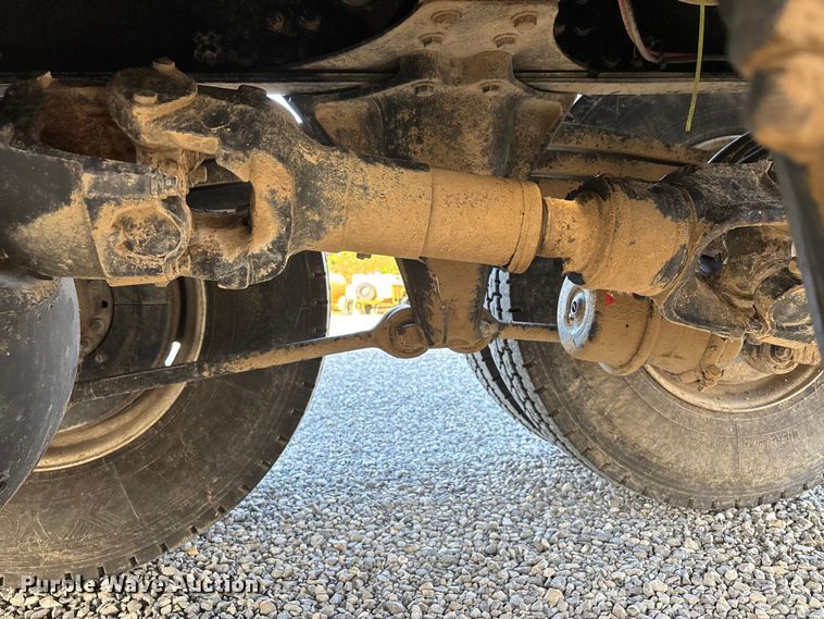 image for item DU1472 2007 Freightliner M2 Business Class dump truck