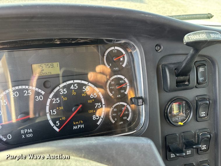 image for item DU1472 2007 Freightliner M2 Business Class dump truck