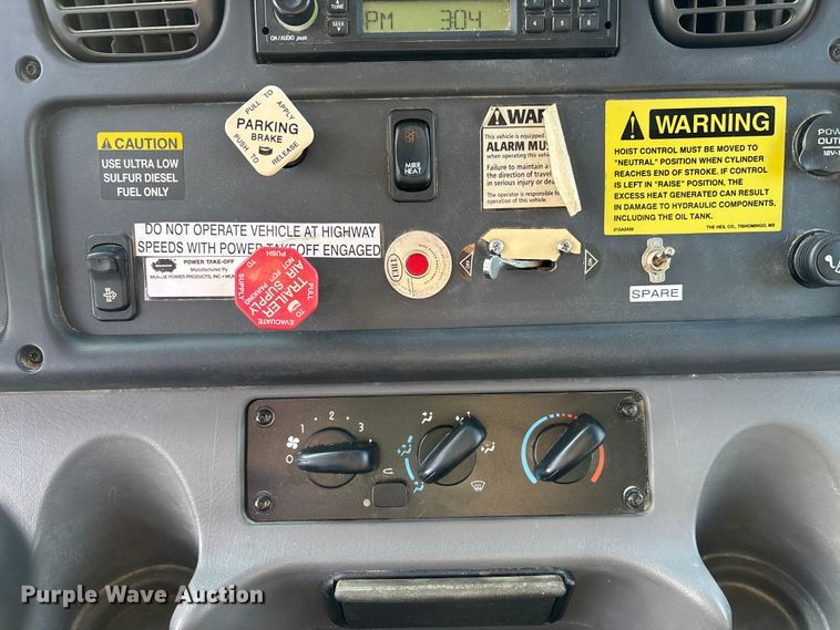 image for item DU1472 2007 Freightliner M2 Business Class dump truck