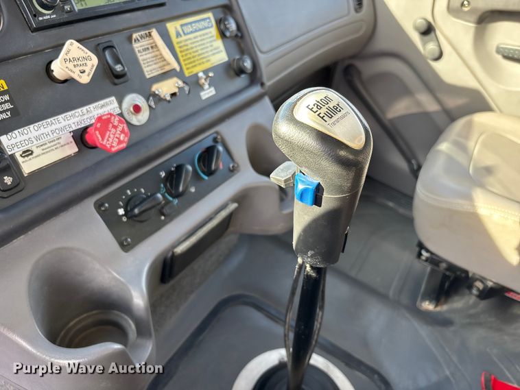 image for item DU1472 2007 Freightliner M2 Business Class dump truck